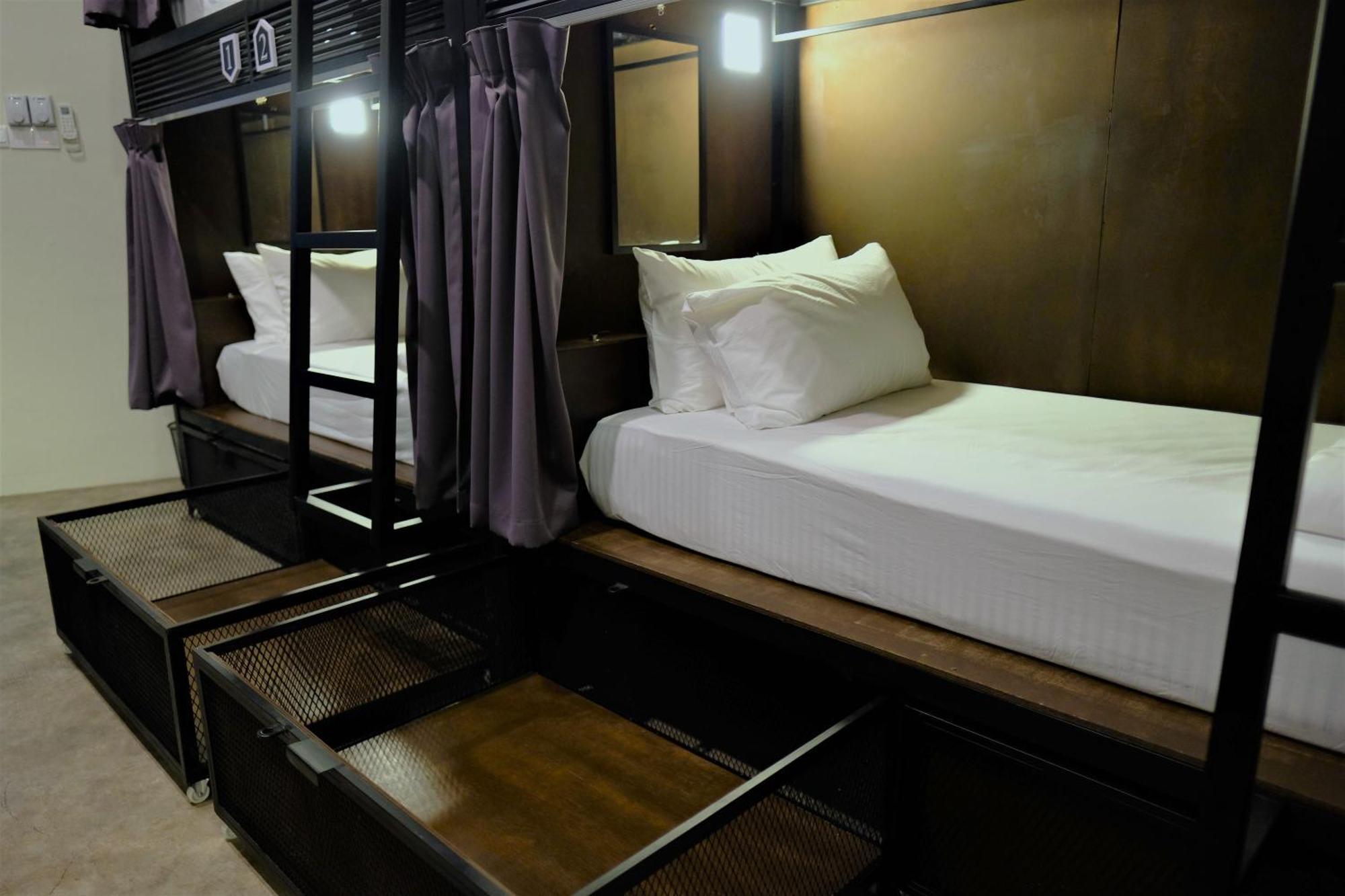 Sleep Here Hostel, Melaka Bagian luar foto