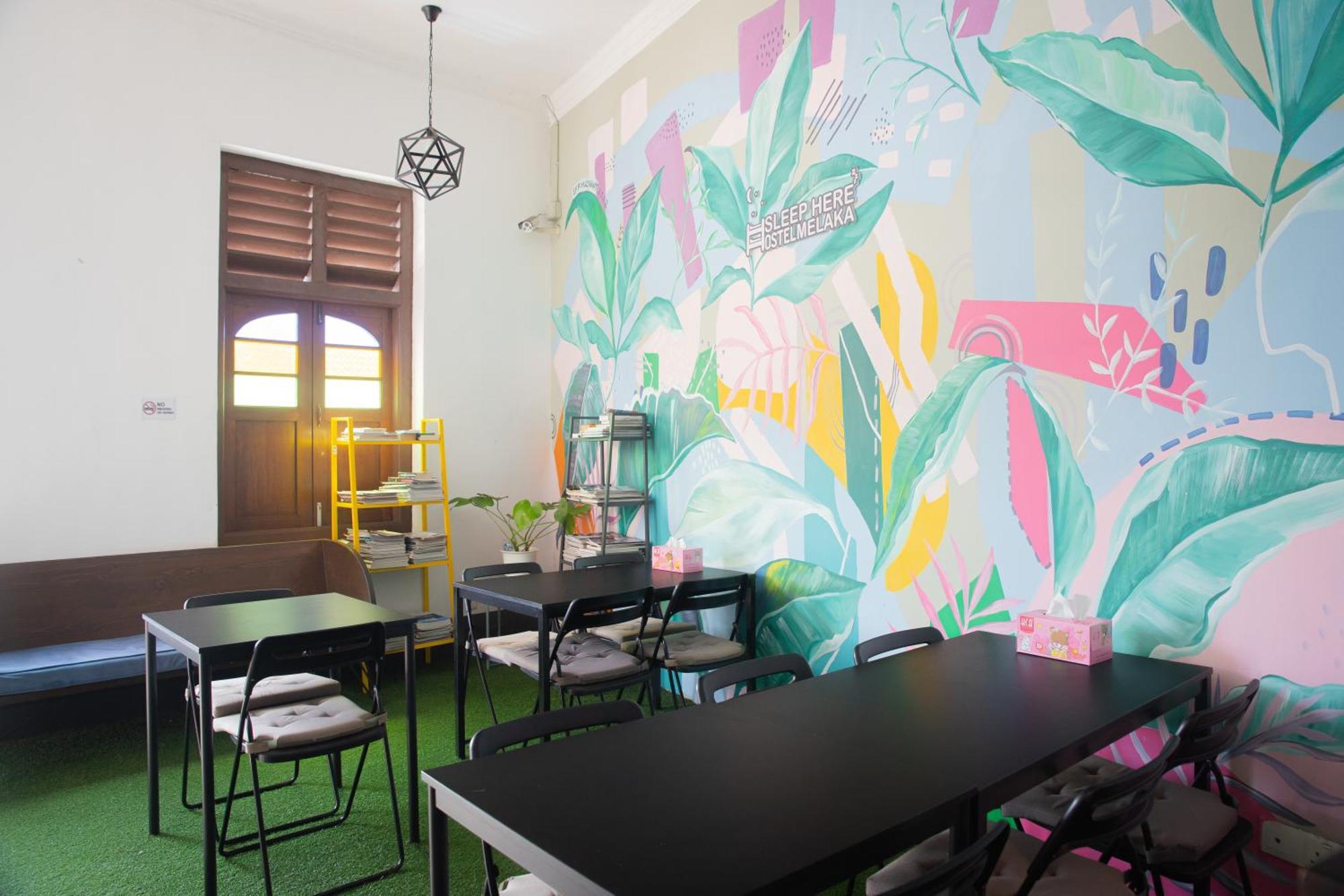 Sleep Here Hostel, Melaka Bagian luar foto