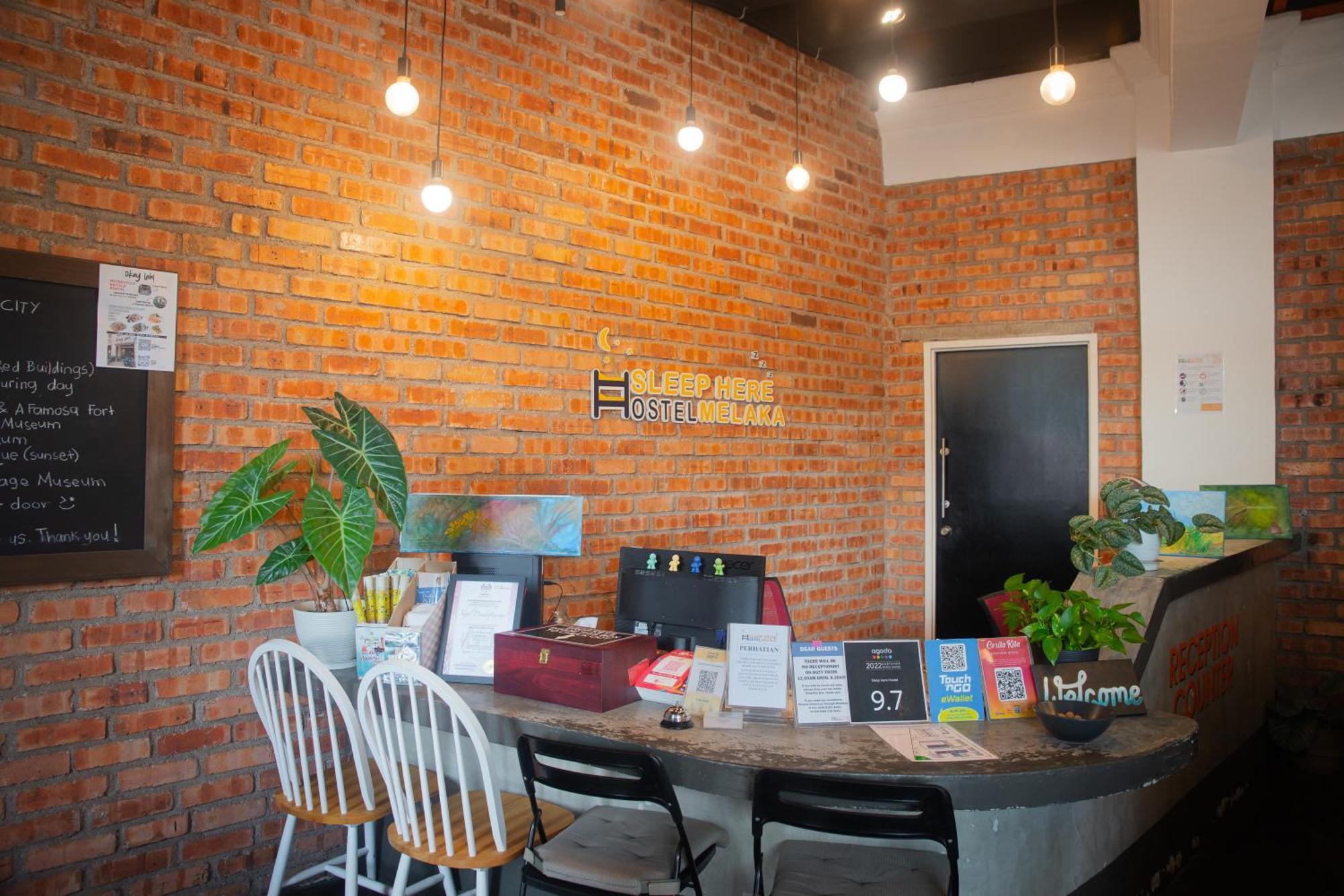 Sleep Here Hostel, Melaka Bagian luar foto